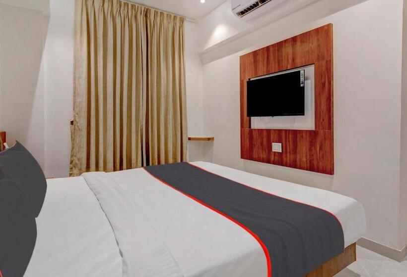 בית מלון כפרי Collection O Haveli Executive