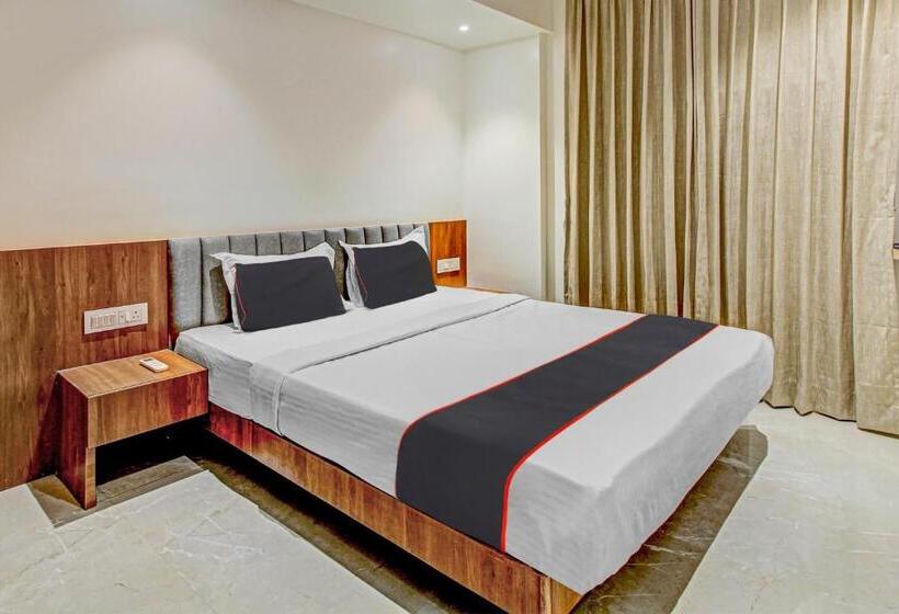 בית מלון כפרי Collection O Haveli Executive