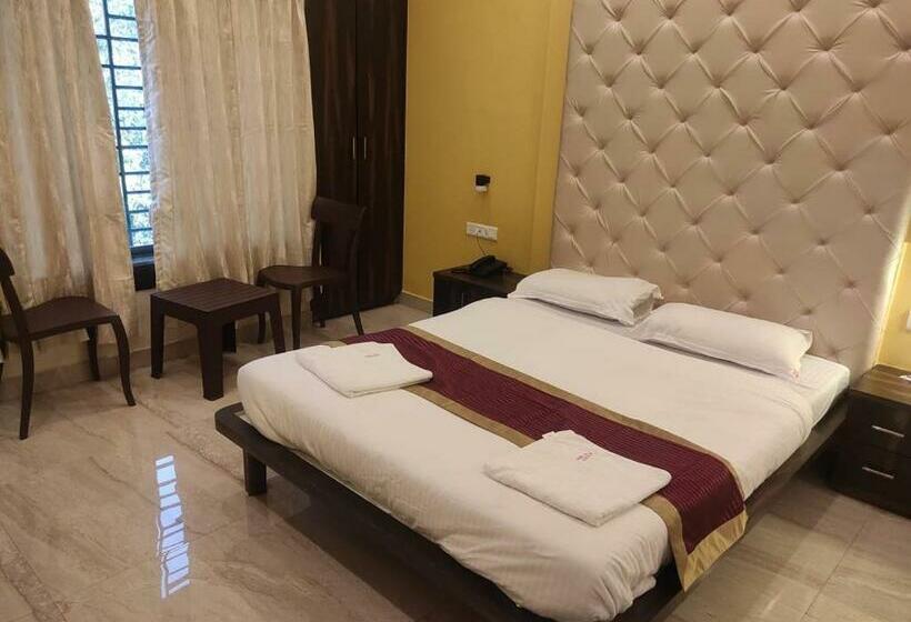 בית מלון כפרי Deepak Executive, Ganpatipule