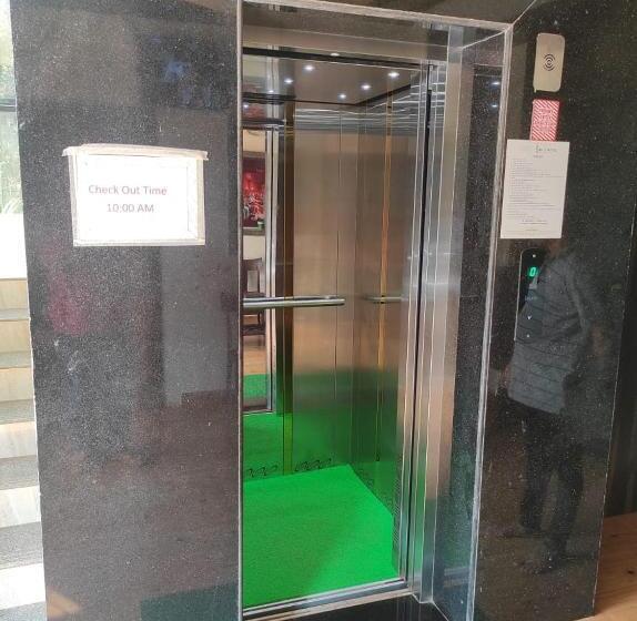 בית מלון כפרי Deepak Executive, Ganpatipule