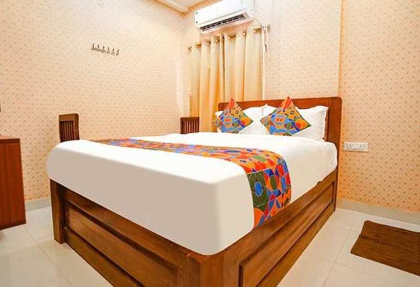 هتل Collection O Eswar Residency