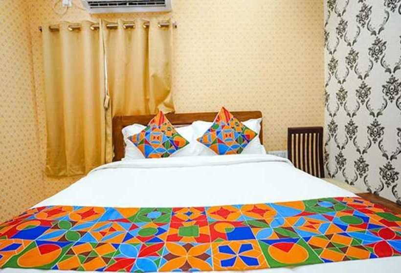 هتل Collection O Eswar Residency