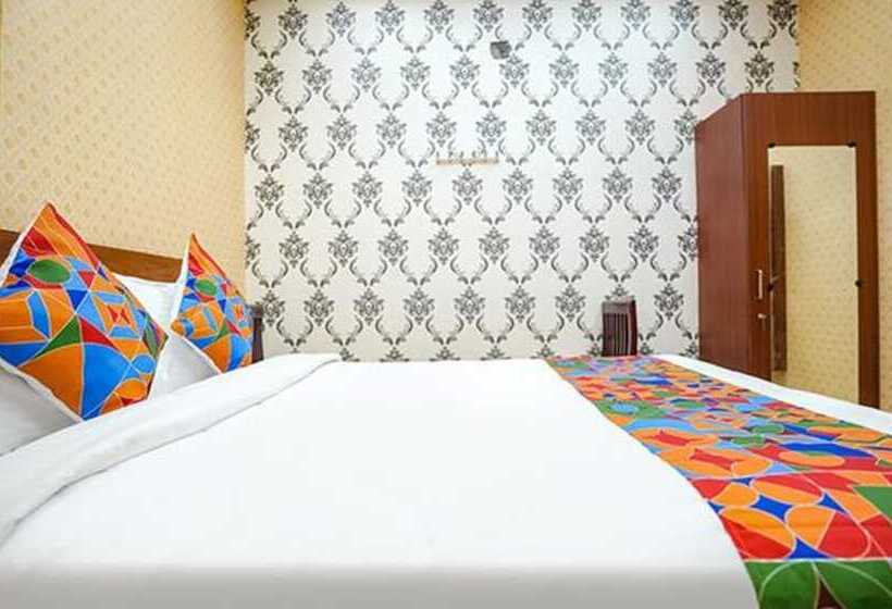 هتل Collection O Eswar Residency