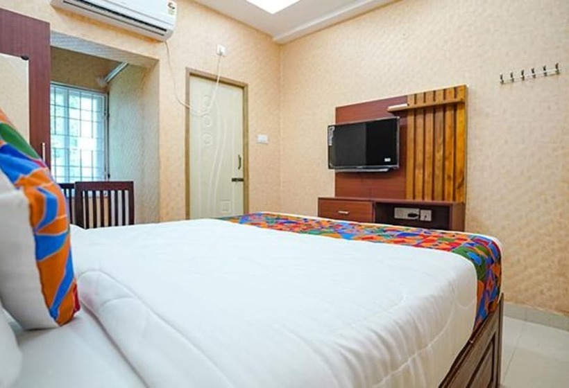 هتل Collection O Eswar Residency