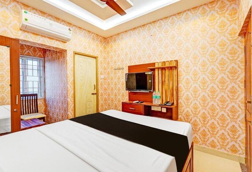 هتل Collection O Eswar Residency