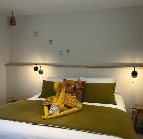 هتل Le Petit Hôtel De Pianottoli Caldarello