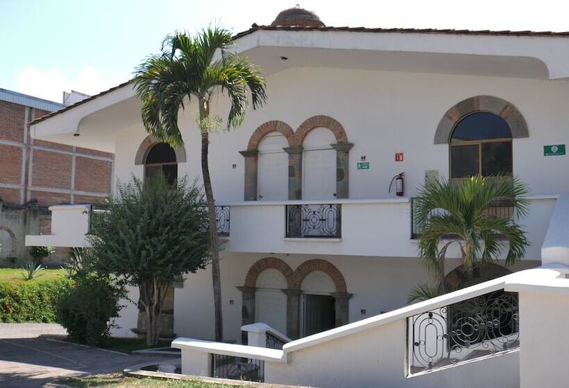 Отель Hacienda Las Higueras