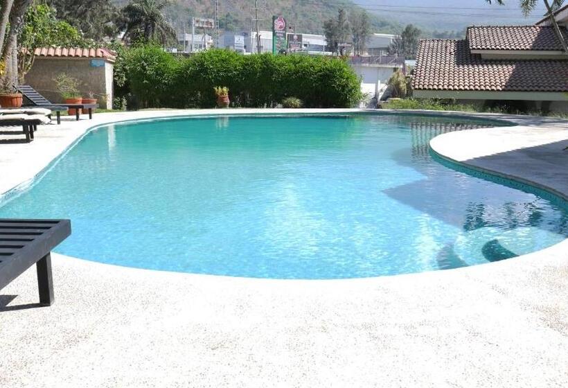 Отель Hacienda Las Higueras