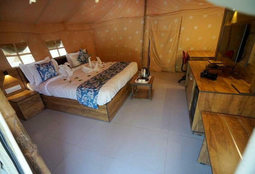 Hotel Jungle Journey  A Lake Resort