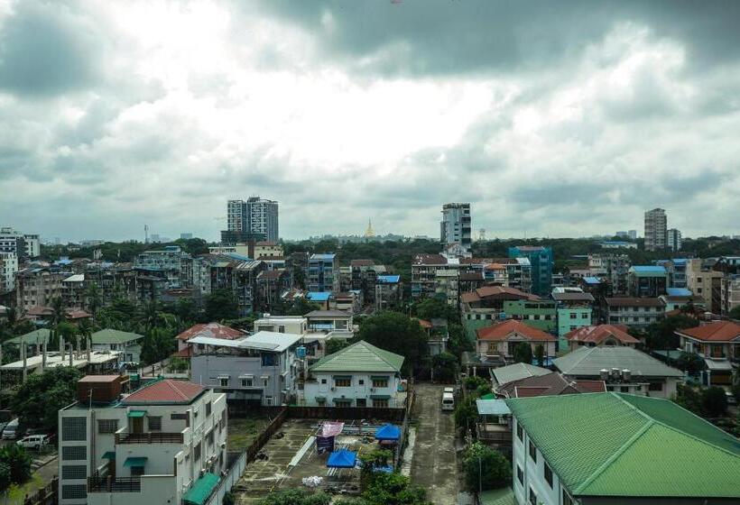 هتل Keio Yangon
