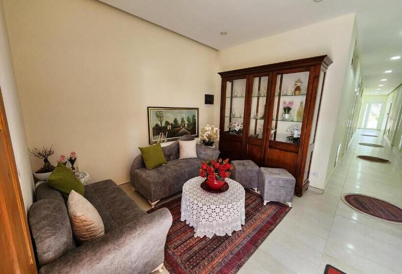 酒店 Llogora Dervishaliu