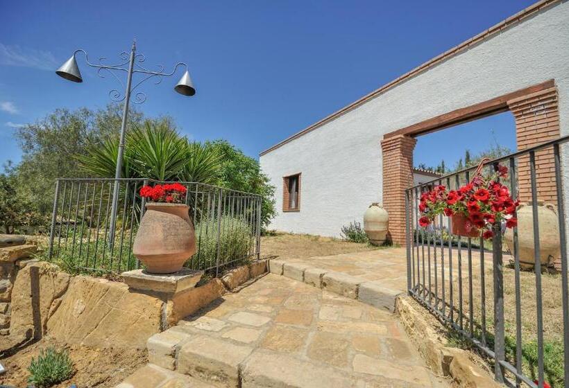 酒店 Luna Agriturismo La Fattoria Di San Francesco