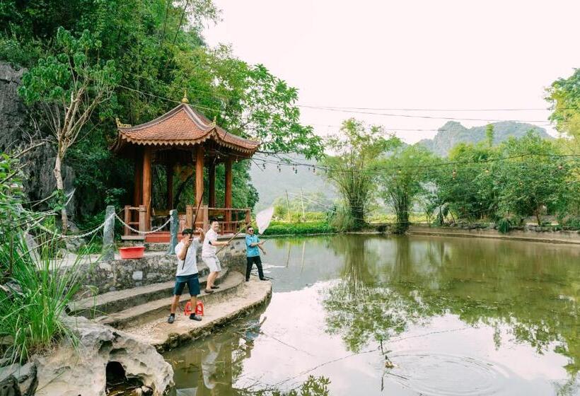 هتل Mai Mountain Homestay