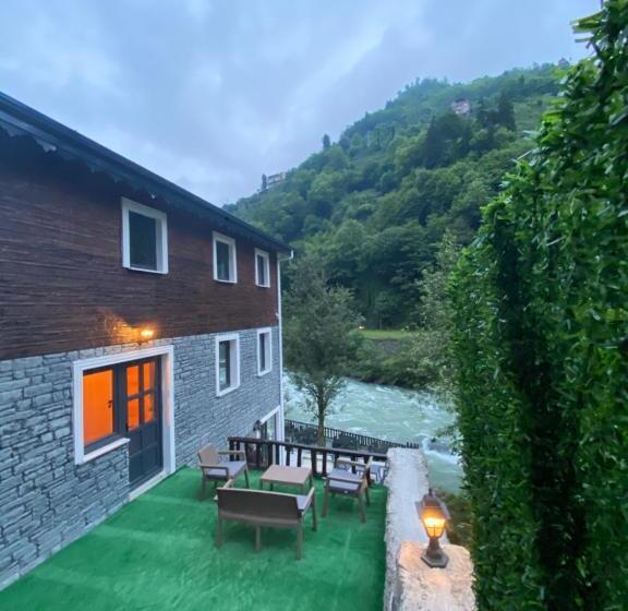 בית מלון כפרי Ni̇ka