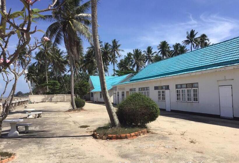 هتل Onthebeach Resort