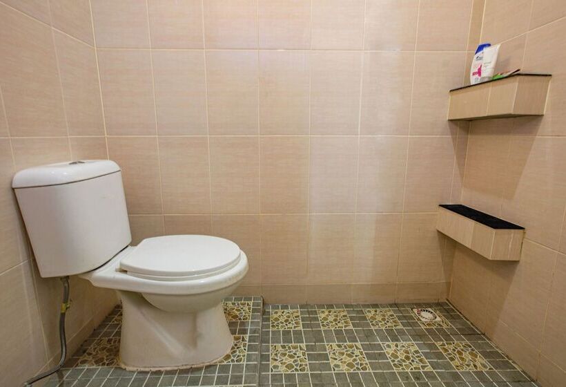 فندق Oyo 92587 Homestay Romauli Kampung Radja