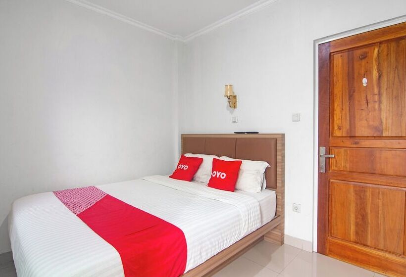 Отель Oyo 92602 Doesnami Syariah 2