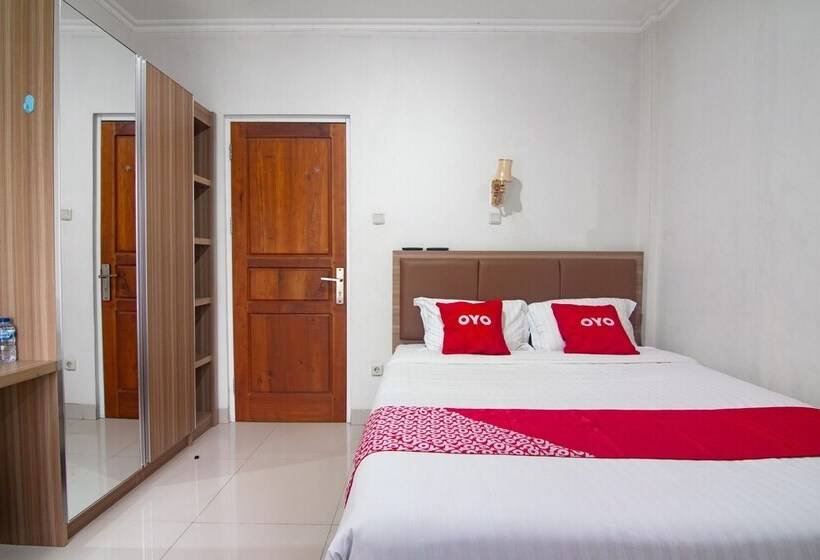 Отель Oyo 92602 Doesnami Syariah 2