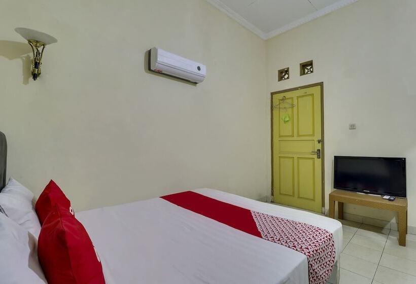 Отель Oyo 92602 Doesnami Syariah 2