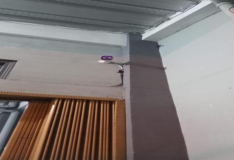 בית מלון כפרי Oyo 92628 Raja Alam Homestay