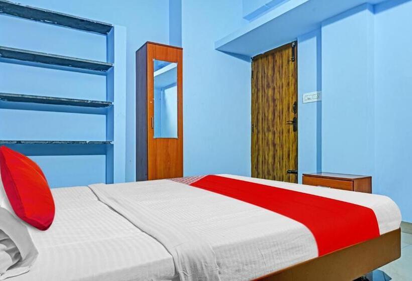 בית מלון כפרי Oyo Flagship 81392 Royal Plazza Homestay