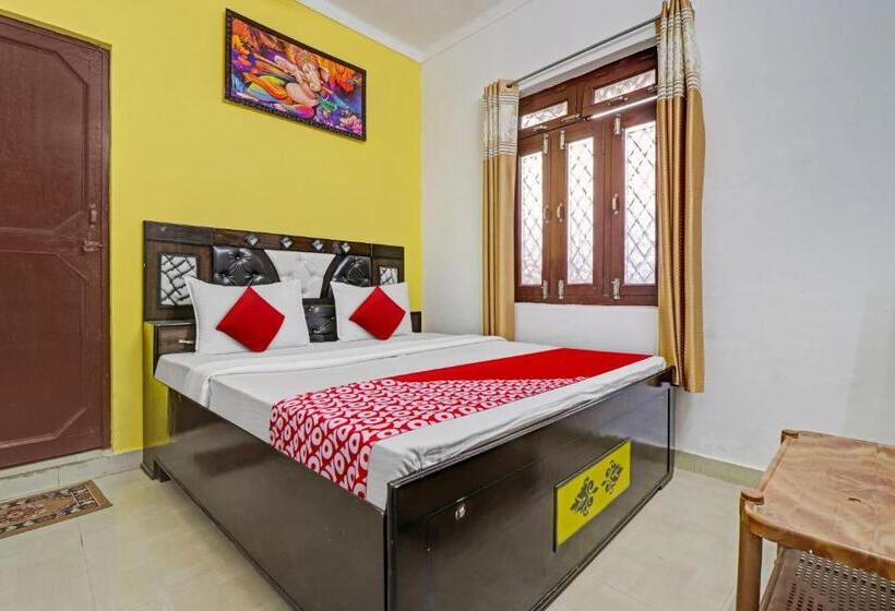 호텔 Oyo Flagship 81395 Ashish