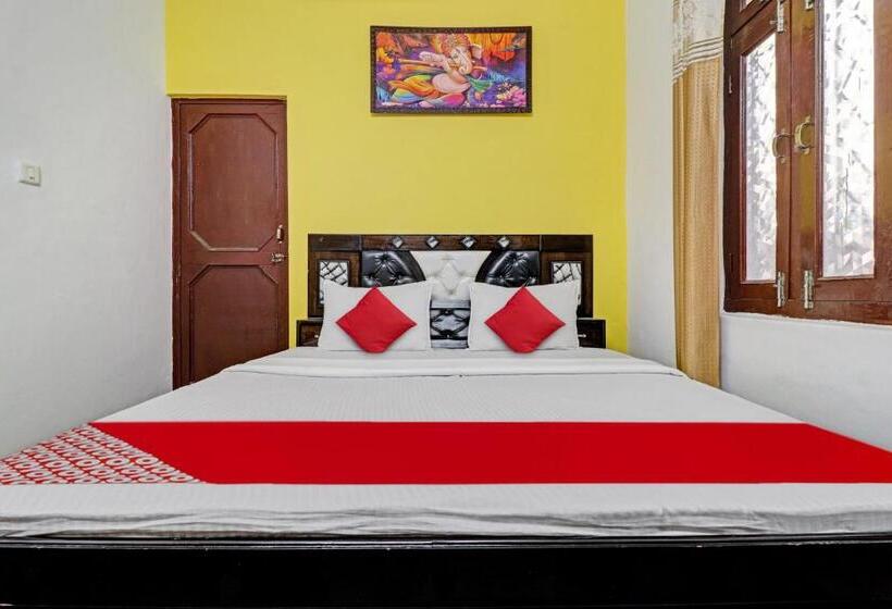 호텔 Oyo Flagship 81395 Ashish