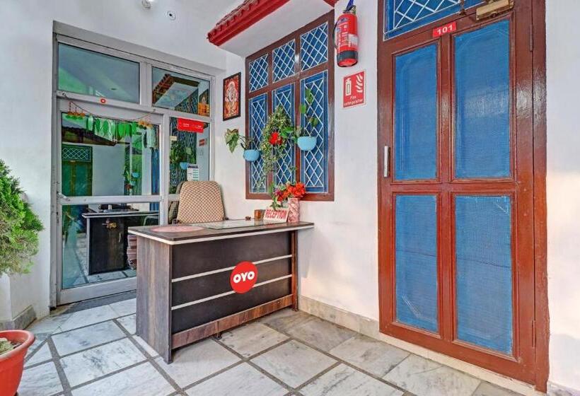 호텔 Oyo Flagship 81395 Ashish