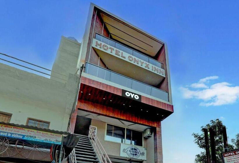 호텔 Oyo Flagship 81405  Onyx Inn