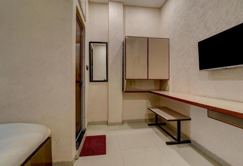 בית מלון כפרי Oyo Flagship 81405  Onyx Inn