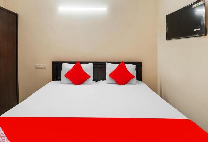 Super Hotel O Ramaraopet Near Kakinada Beach