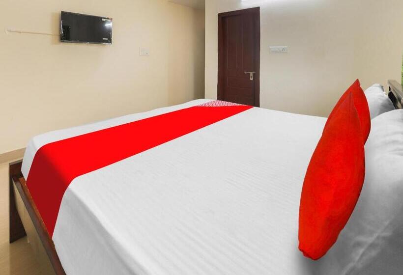 Super Hotel O Ramaraopet Near Kakinada Beach