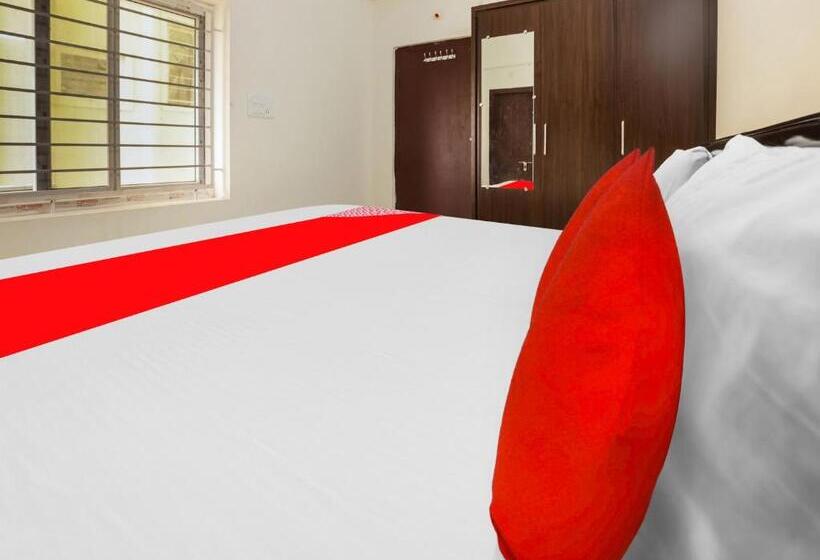 Super Hotel O Ramaraopet Near Kakinada Beach