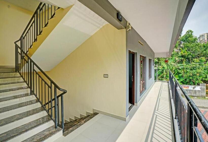 Hotel Oyo Flagship 81414 Abriz Residency