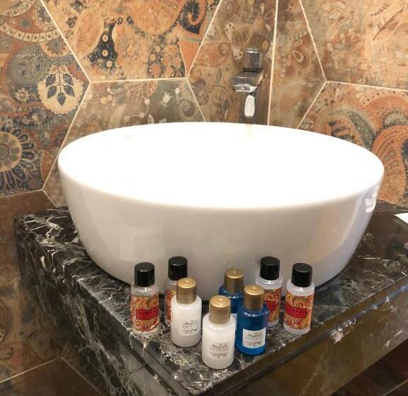 בית מלון כפרי Renaissance Boutique