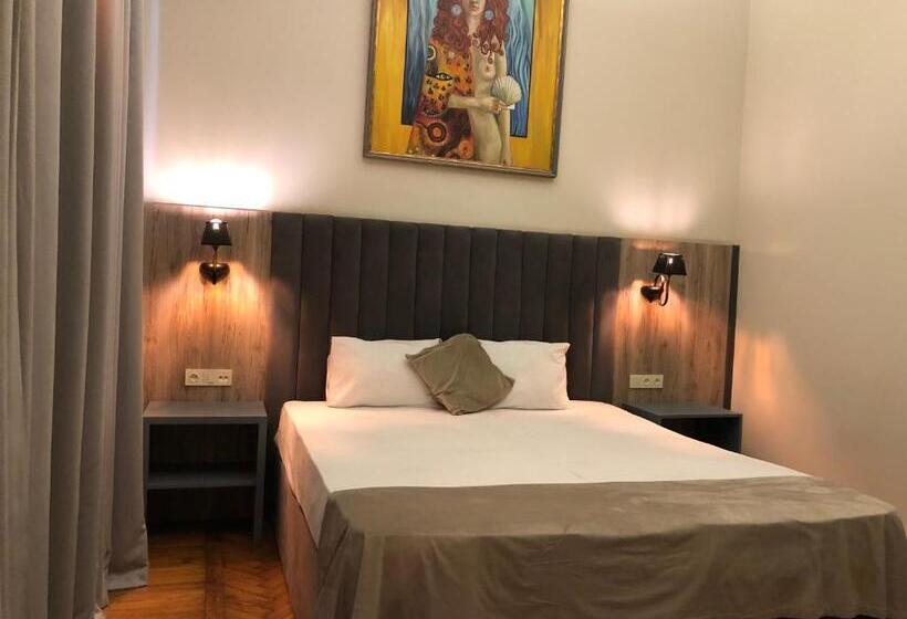 בית מלון כפרי Renaissance Boutique