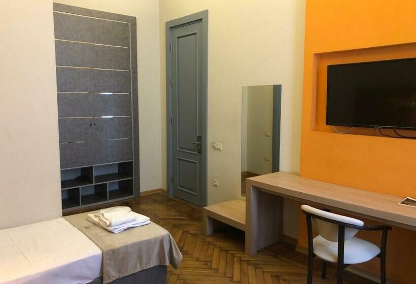 בית מלון כפרי Renaissance Boutique