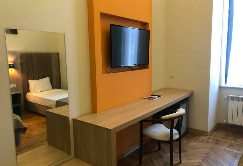 בית מלון כפרי Renaissance Boutique