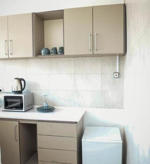 هتل Seven Brothers Apartments