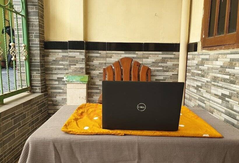 فندق Spot On 92620 Syfa Kost