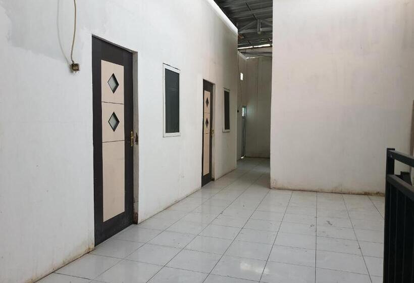 فندق Spot On 92621 Zain Kost