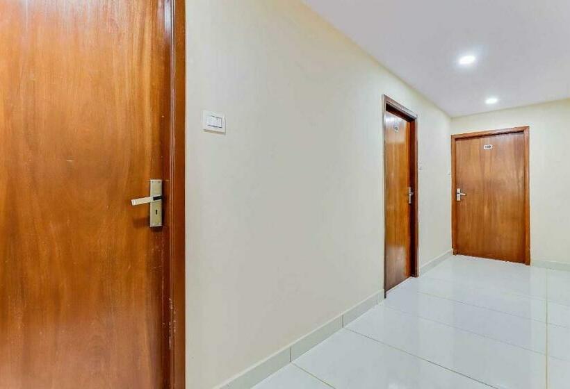 Townhouse 1226 Hotel Champion Paradise