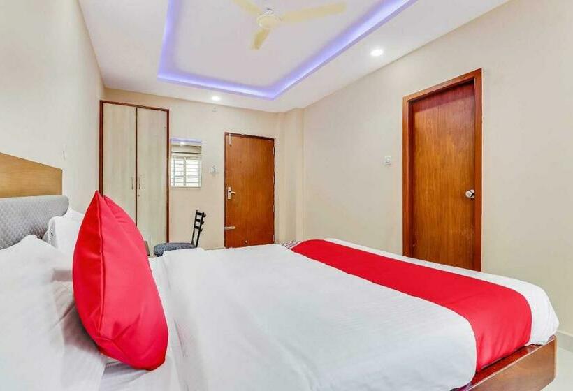 Townhouse 1226 Hotel Champion Paradise