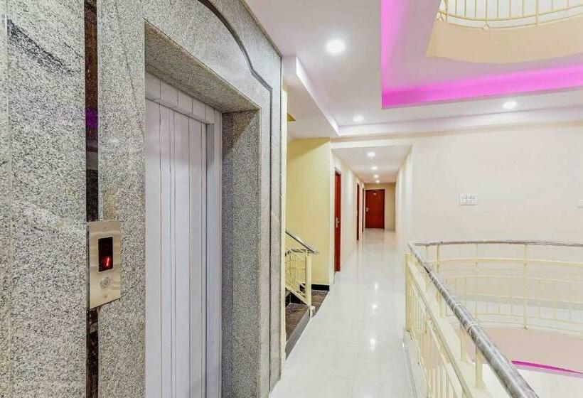 Townhouse 1226 Hotel Champion Paradise