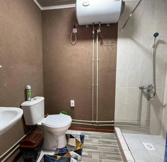 پانسیون Guest House Emily 2