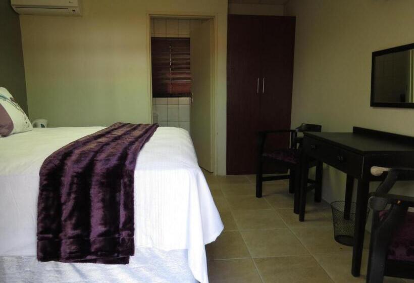 פנסיון Komrus B&b