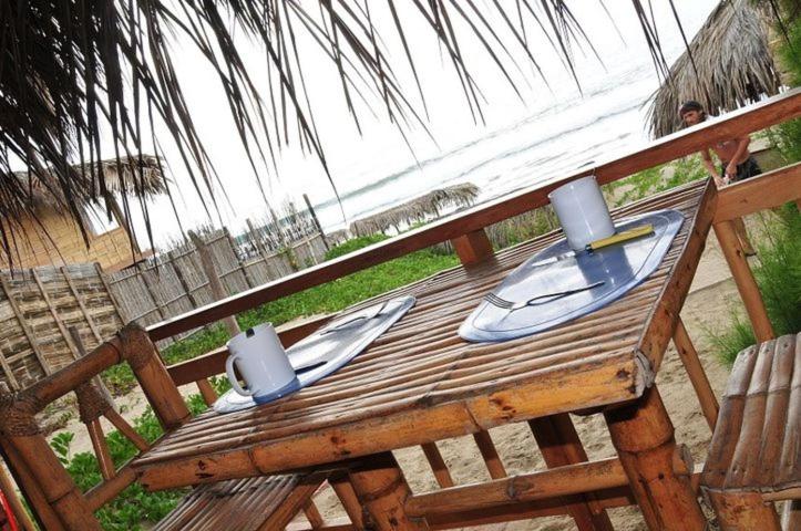 پانسیون Marcilia Beach Bungalows