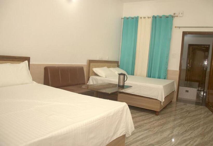 ペンション Panwar Palace