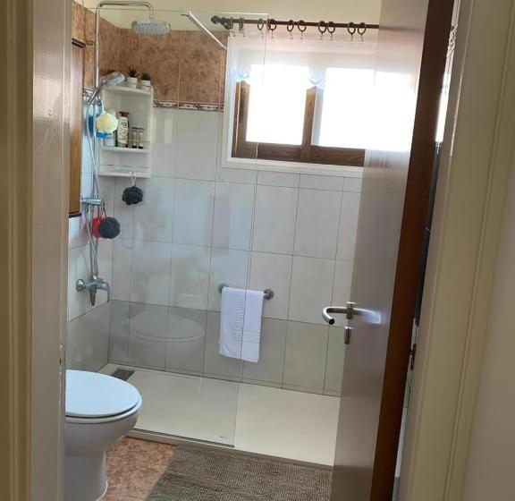 פנסיון Penelope Guest House