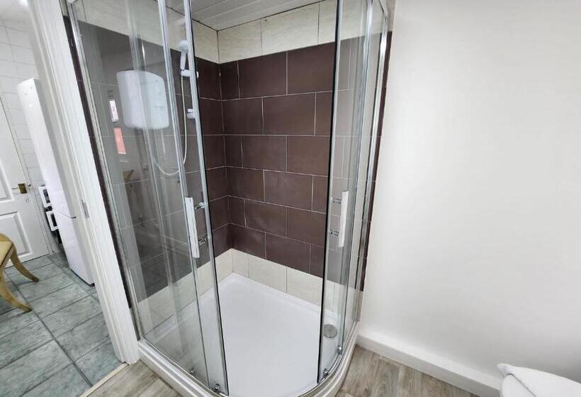 펜션 Sheldon Shared House